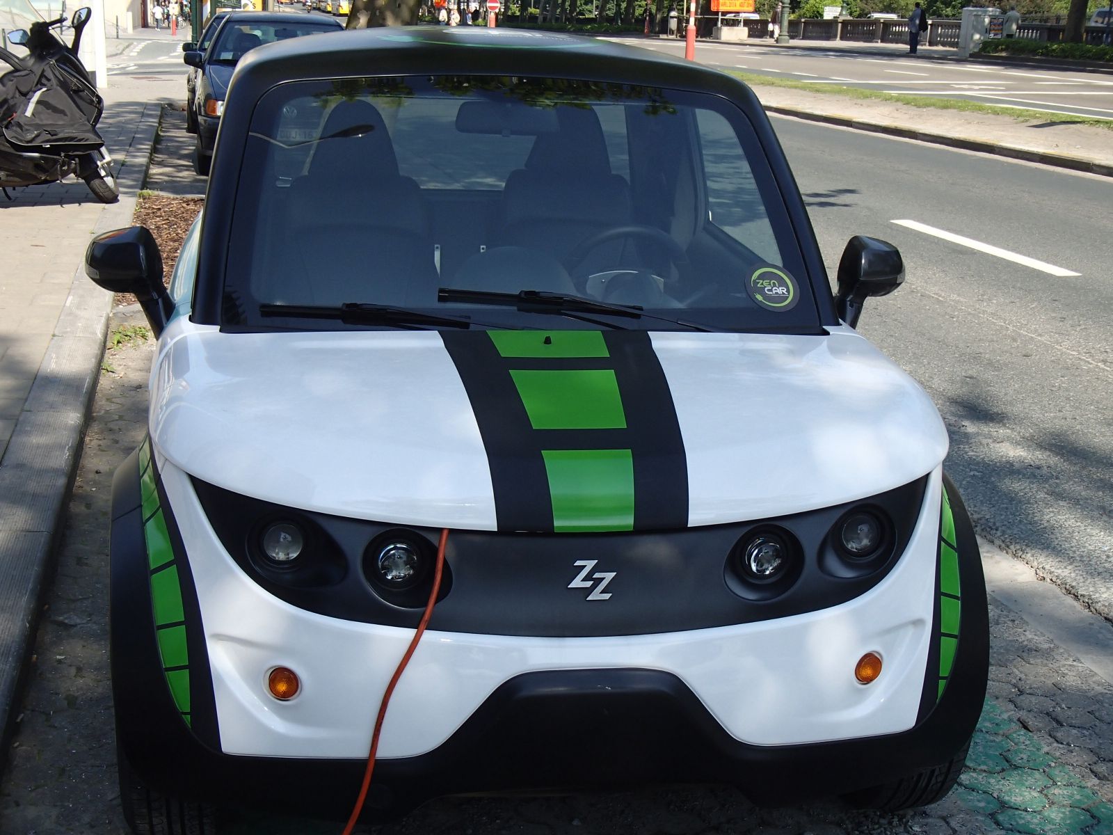 Electric car Tazzari Zero